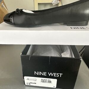 Brand new: Jolene size 6 Nine West flats